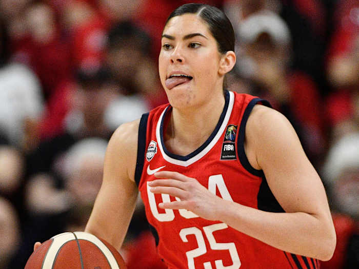 kelsey-plum-basketball